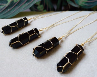 Collier Obsidienne Noire, Chaîne Plaquée Or, Pendentif Pierre Noire, Bijou Minimaliste Boho Chic Cristal Noir