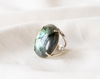 Labradorite Sterling Silver .925 Ring, Adjustable Crystal Ring for her, Natural Stone Ring Labradorite Jewelry, Labradorite Ring with Stone