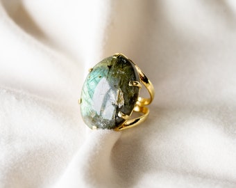 Labradorite Gold Ring, Adjustable Crystal Ring for her, Natural Stone Ring Labradorite Gold Plated Jewelry, Labradorite Ring with Stone