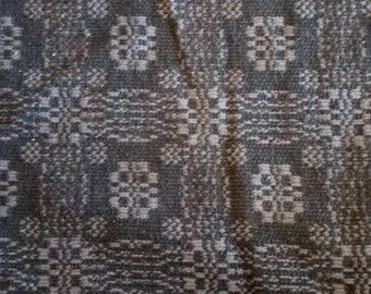 Large Table Square Coverlet Gettysburg Black and Grey