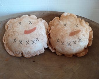 Snowman bowl fillers or ornaments, Primitive grungy winter Chrismas Decor