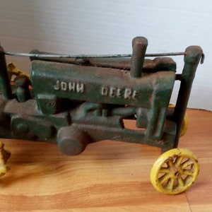 Vintage cast iron sales john deere tractor