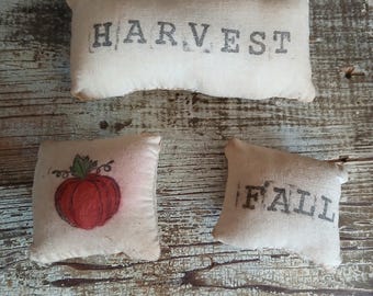 Primitive Pumpkin Pillow Tucks Set of 3 – Fall Farmhouse Decor – Rustic Autumn Bowl Fillers – Thanksgiving Tiered Tray