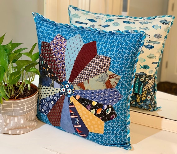 crazy mom quilts: one way to make a pillow form