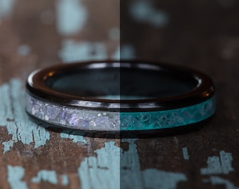 Glowing Tanzanite Black Ceramic Stacking Ring