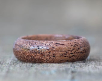 Cabone Wood Rings 5pk - Tangled Up In Hue