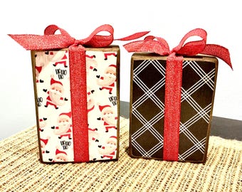 Christmas decor. Wooden Christmas presents. Wood Christmas home decor. Winter wood decor. Modern Prims. Santa Ho ho ho. Wood presents.