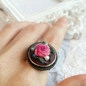 Hand Stitched Vintage Floral Ring, Hand Embroidered Floral Ring, Adjustable Flower Ring, Handmade Jewellery, Embroidered Round Ring image 2