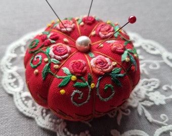 Hand Embroidered Pincushion, Pumpkin Pin Cushion, Embroidered Roses Pincushion, Gift for Crafters and Sewing lovers, Pin Needle holder