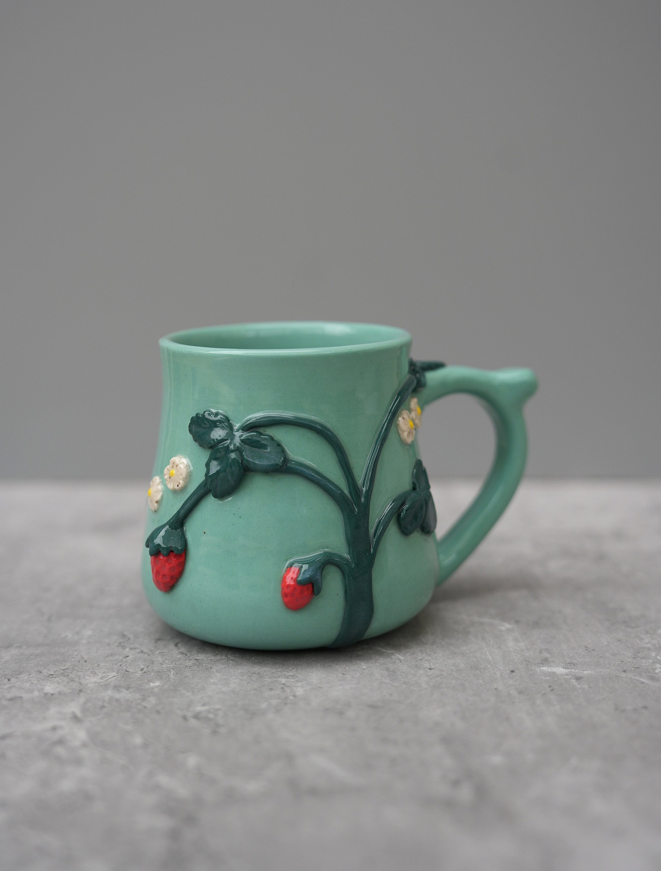 Strawberry Ceramic Mug 250 Ml Handmade Coffee Mugs, Handmade Unique Gift,  Cute Aesthetic Ceramic Mug, Uniqe Valentines Gift 