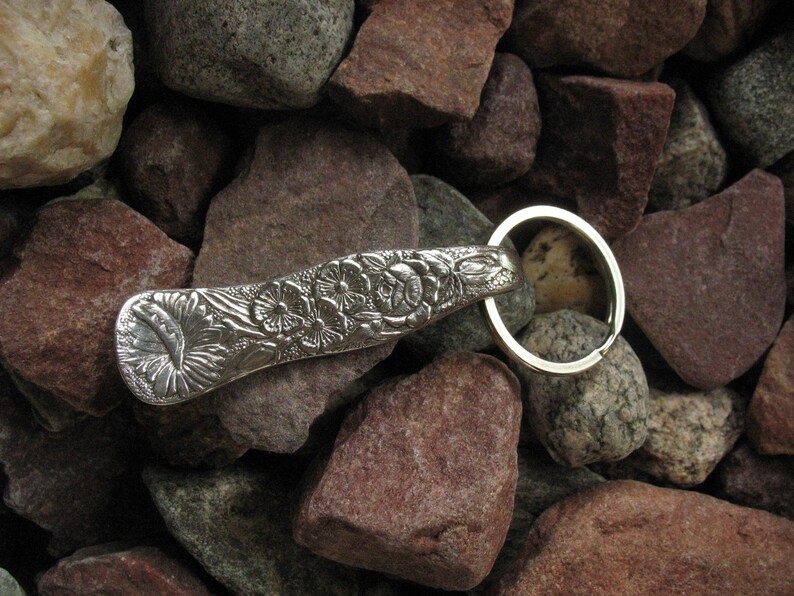 Art Nouveu Floral Old Pattern Silverware Spoon Key Chain KC28 Western Skies Silver