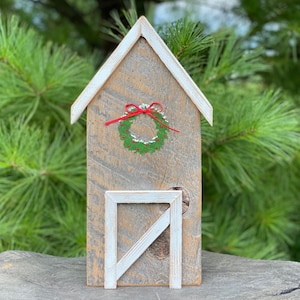 Barnwood Christmas Barn