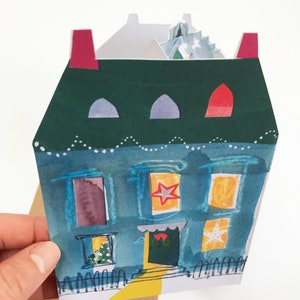 Festive Street Concertina Card Mantelpiece Holiday Greetings Card
