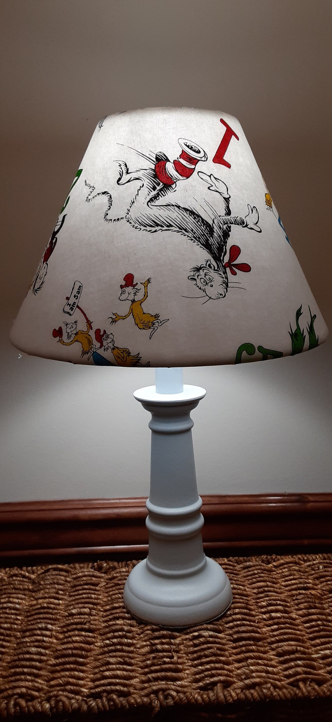 Dr. Seus accent / Nursery lamp Dr Seuss numbers baby / child Etsy