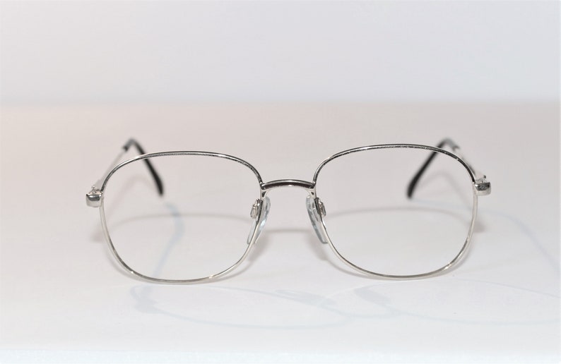 Vintage Womens Luxottica Sara Goldtone Metal Eyeglass Frame, NOS, Avant Garde, 52-16-135, New Old Stock Frame, Eyeglasses item 5 image 1
