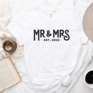 Mr and Mrs Established 2022 Unisex t-shirt - Engagement Gift for Couple - Anniversary Tee - Est Wedding Shirts - Bride and Groom Wifey Hubby