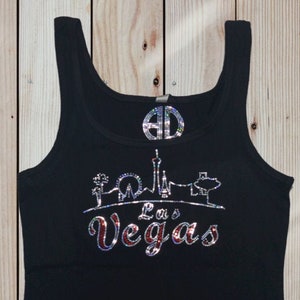 Camisa con lentejuelas del horizonte de Las Vegas para mujer: camiseta urbana brillante, top de fiesta con purpurina, atuendo de Las Vegas hecho a mano, camiseta sin mangas con purpurina.