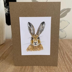 Handgezeichnete Hase Geburtstagskarte, individuell Hand Illustriert und kann personalisiert werden. Ein originales Kunstwerk