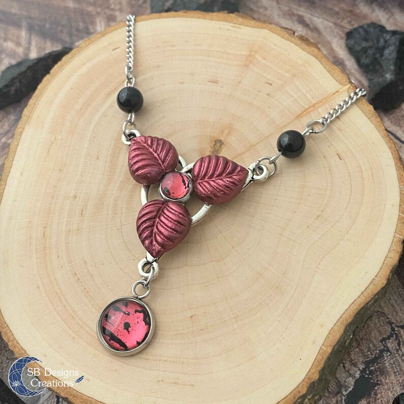 Elf necklace Fantasy necklace Leaf necklace Nature necklace Witch jewelry Spiritual jewelry Onyx necklace Red jewelry