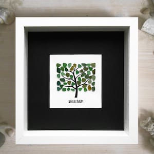 SEEGLASBAUM, OSTSEEGLAS, 3-D gallery frame, collage, green tones, minimal art, modern art