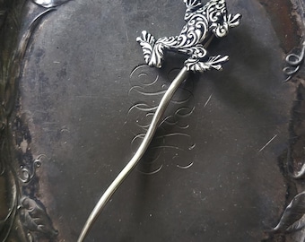 Palito de chal con rana arbórea de filigrana
