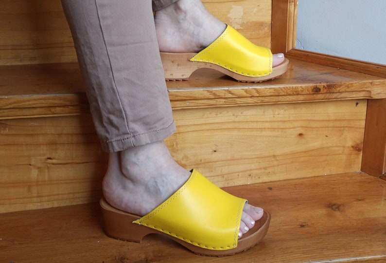 suede clogs flat