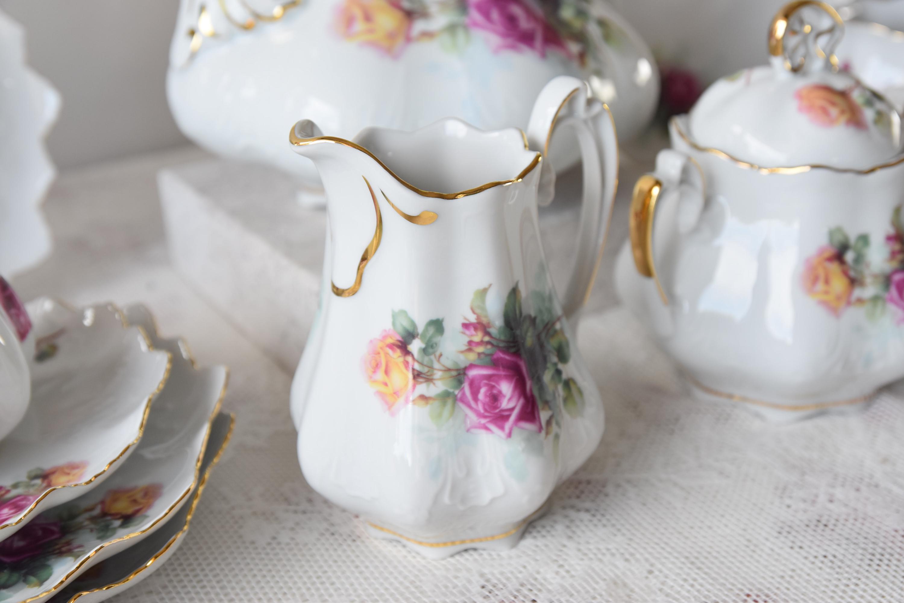 Set Da Tè, Teiera In Porcellana, Teiera, Tazza E Piattino Con Scaldavivande E Infusore, Teiera In Ceramica, Set Di Tazzine Da Caffè In Rilievo E Piattino