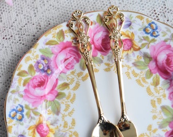 Vintage teaspoon, cake spoon, coffee spoons and forks