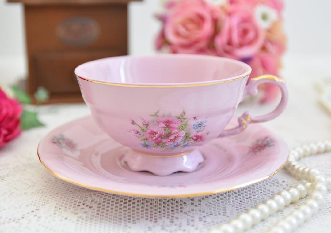 Pink Porcelain Antique Tea Cups and Saucers Gold, Vintage Pink Teacup