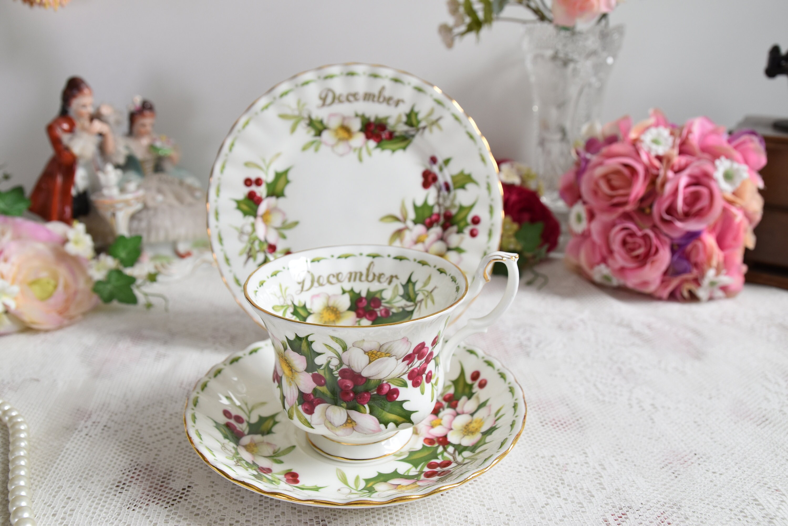 Royale 見合う staffordshire 一輪挿しとベル スタッフフォードシャー
