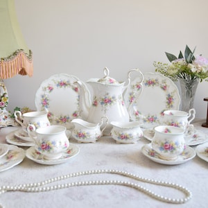 Colleen Tea Set Vintage, English Bone China Teapot Cups and Plates with Floral Rose Pattern
