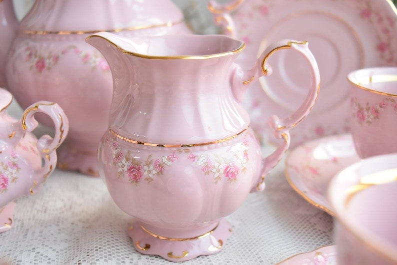 Pink porcelain coffee set with floral and gold decorations image 6