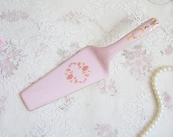 Cake server pink porcelain with floral and 24 karat gold decorations cake lifter