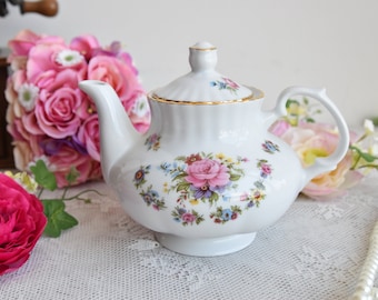 Chodziez small tea pot Poland porcelain vintage porcelain
