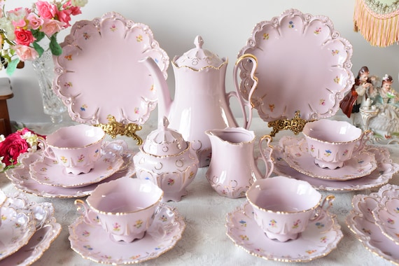 EXCLUSIVE Clear Quartz English Teacup Set