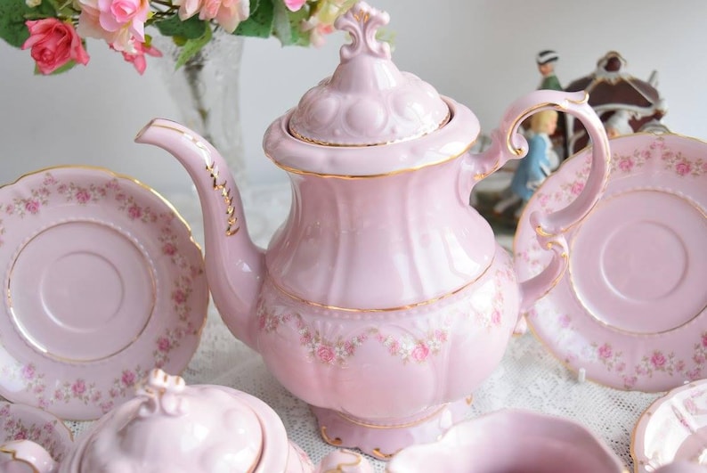 Juego de té vintage con flores y decoración dorada, juego de té de porcelana con tetera, juego de servicio de té antiguo para 6, juego de té de oro de 24 quilates imagen 3
