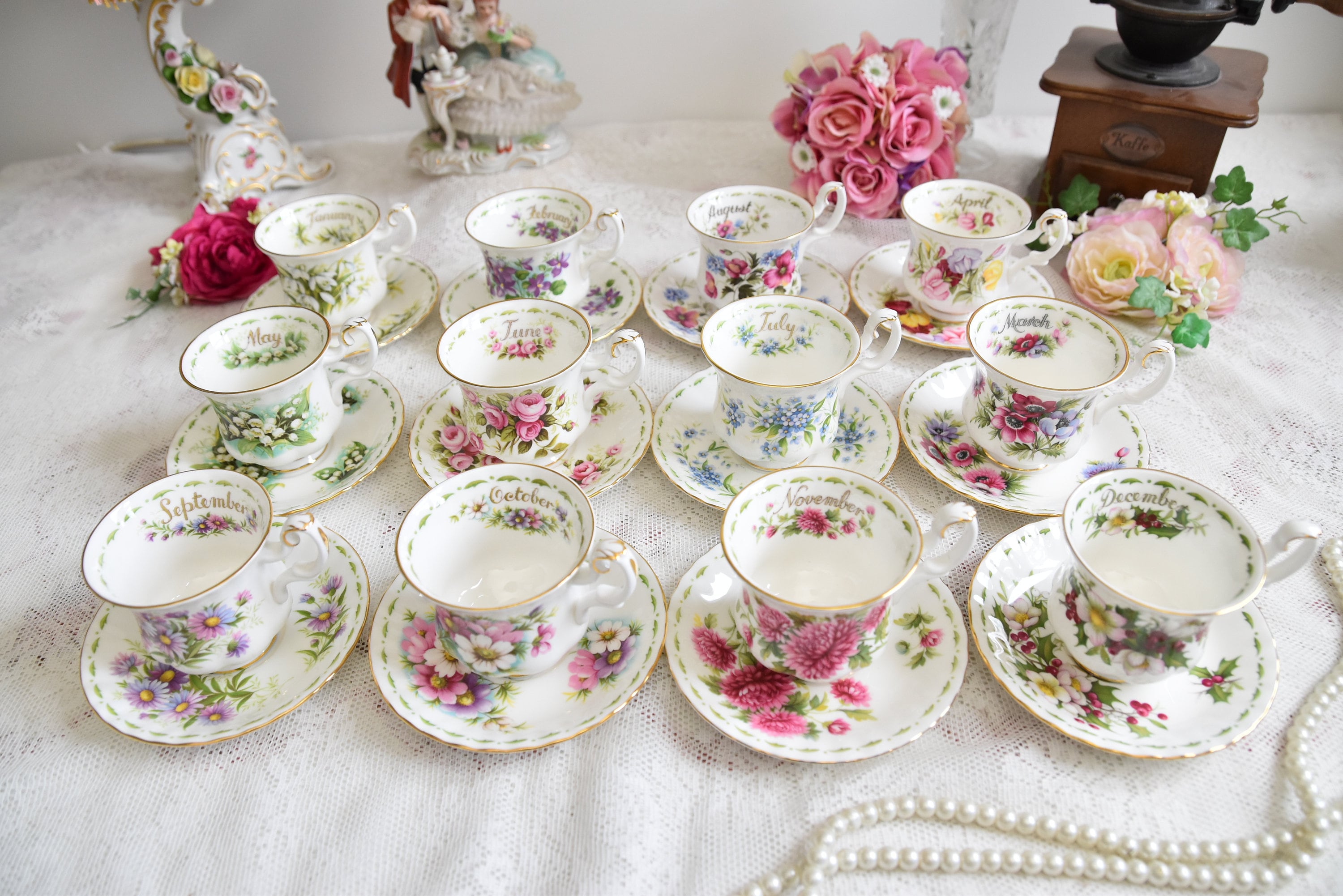 今月の花 ロイヤルアルバート イギリス デミタスカップ 完成品 12ヶ月