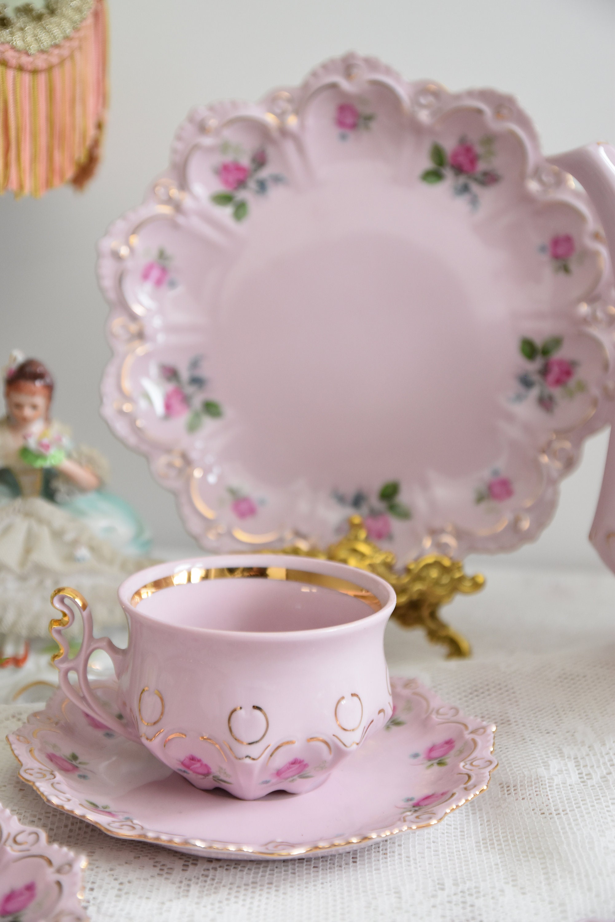 Jiotouhu Set di tazze con cucchiaio, tazza da tè e piattino vintage in ceramica – Elegante tazza da tè con cucchiaio e piattino – Tazze da tè reali in