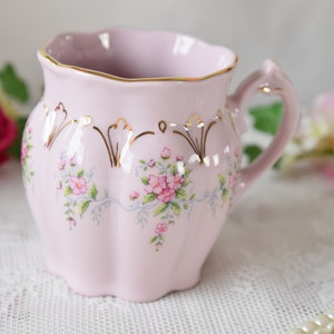 Gifts for her, Pretty mug, Porcelain mug, Gift for woman, Coffee mug, Floral mug, Pink mug with 24k gold, Porcelain mug, Gift mug for her