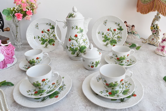Schumann Arzberg Porcelain Tea Set With Wild Strawberry Motif