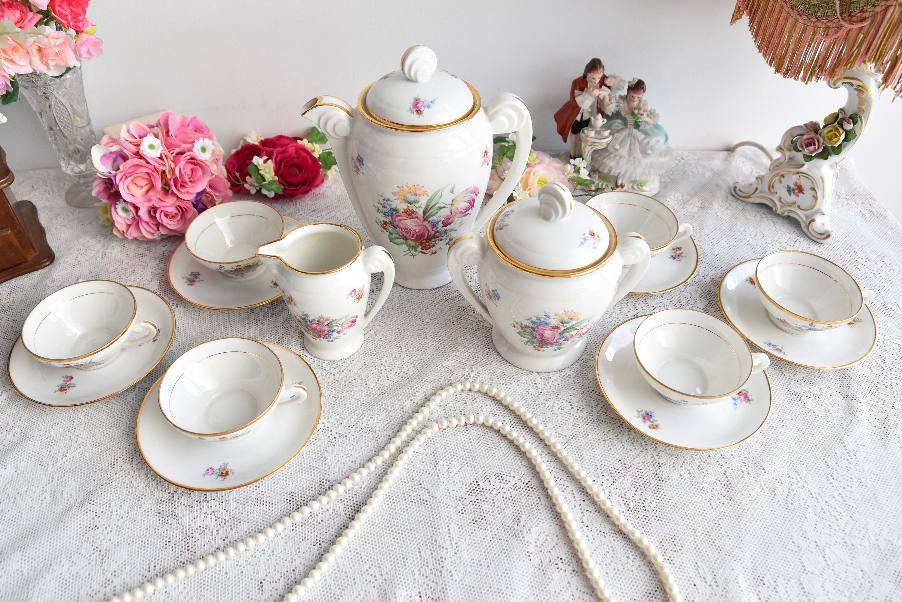 fanquare Set di 6 tazze da tè e piattini con fiori blu, eleganti tazze da caffè in porcellana britannica, tazze da tè per donne adulte 150 ml