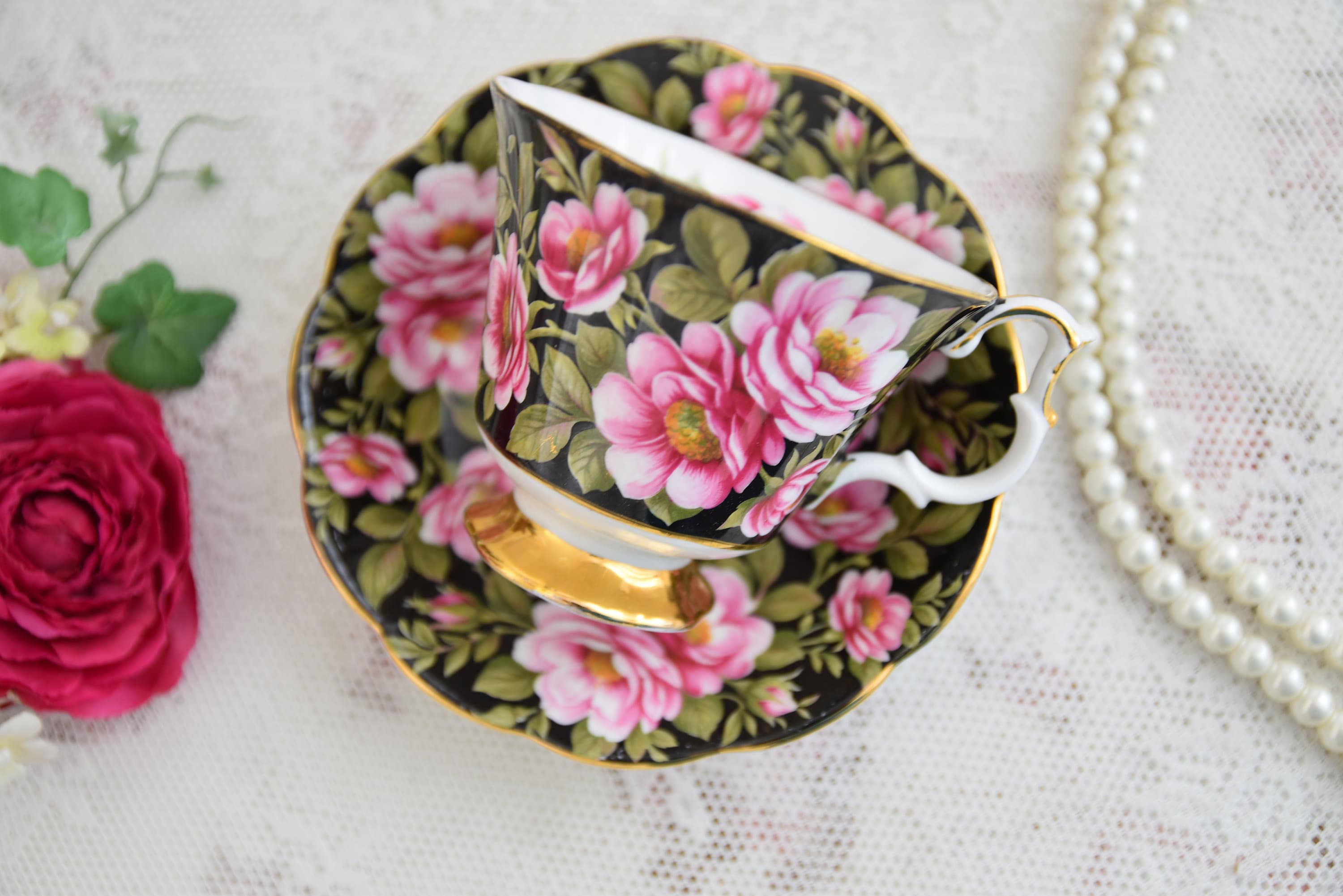 Royal Albert - tasses et soucoupes et vaisselle (18