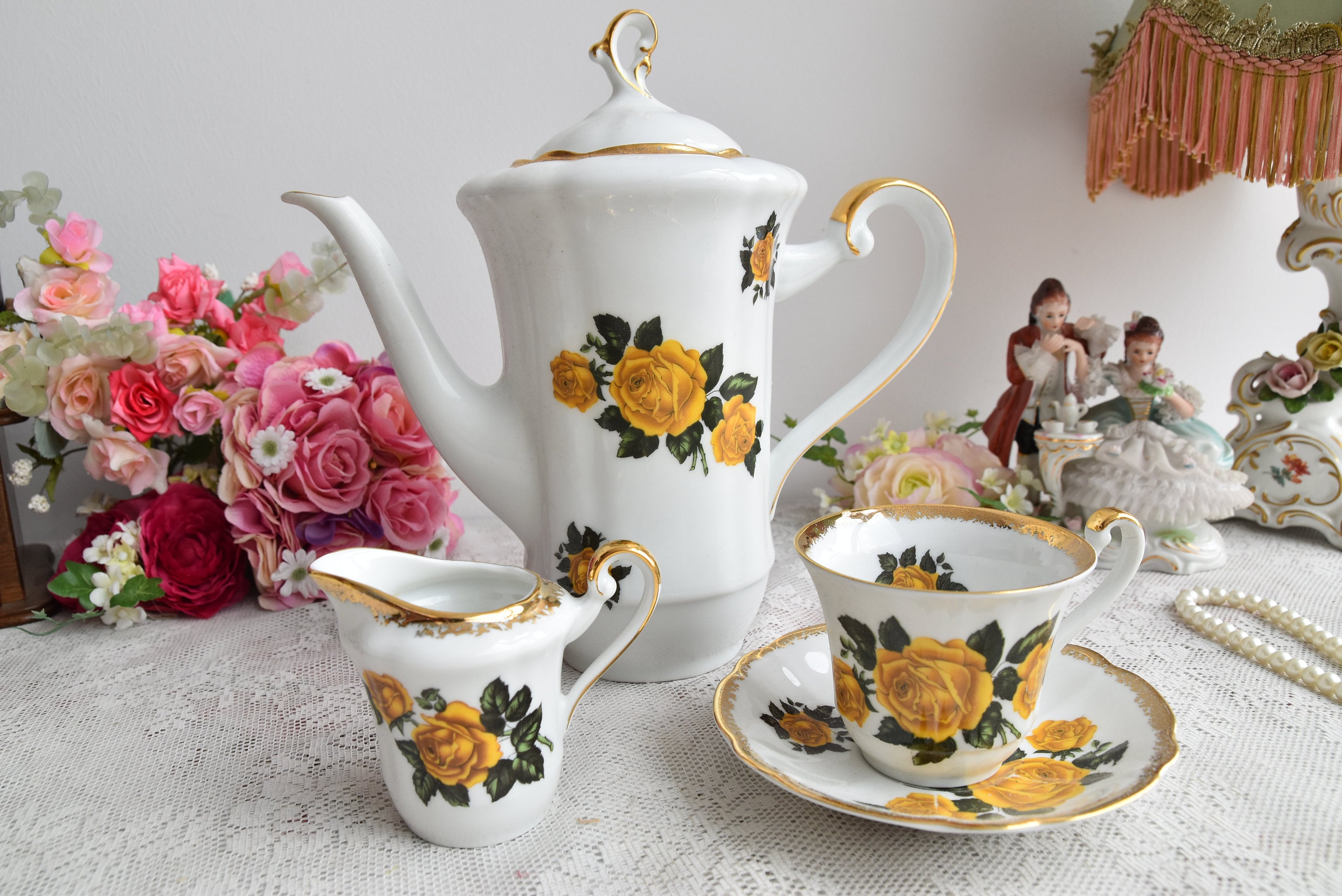 Rheinpfalz Hartporzellan Tea Set With Yellow Rose Motif and Gold