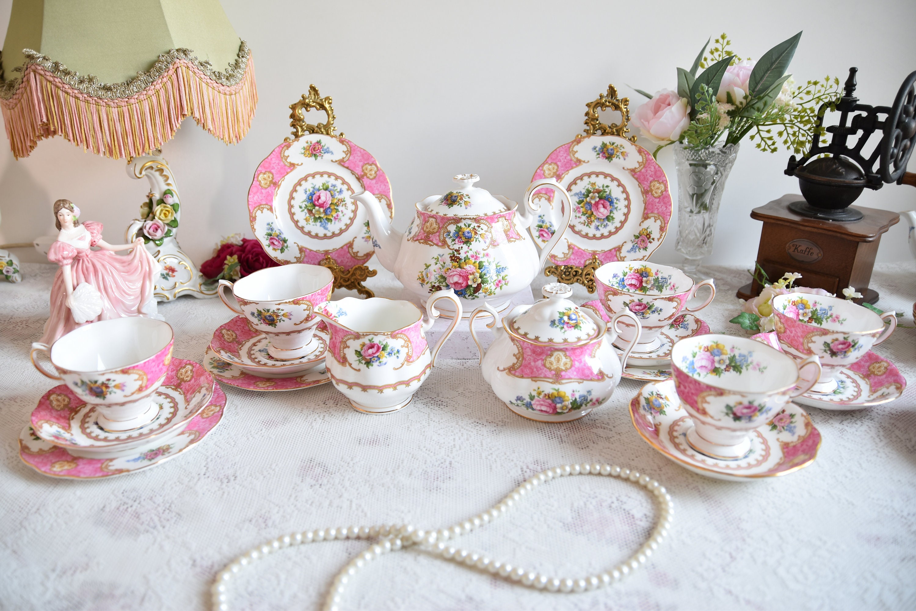 Royal Albert set, Lady Carlyle set, Tea set by Royal Albert, Bone ...