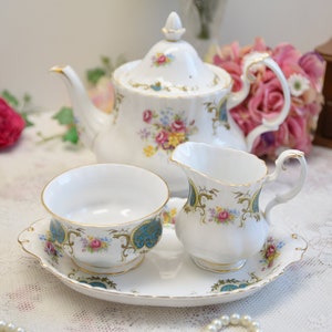 Royal Albert Berkeley tea pot milk jug and sugar bowl set whit Oval Tray Bone China England, porcelain