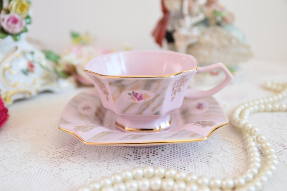 Pink Porcelain Antique Tea Cups and Saucers Gold, Vintage Pink Teacup and  Saucer, Pretty Tea Cups and Saucers, Vintage Gift for Tea Lovers 