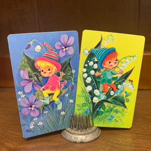 Lot de 2 cartes à jouer florales vintage lutin elfe échangeables, muguet bleu vert violet