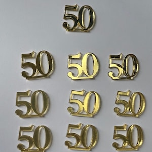 Charm Número 50 Dorado, 10 Piezas de 50 dijes dorados para 50 Cumpleaños, Aniversario o cualquier otra ocasión. Aprox. 1 pulgada de largo