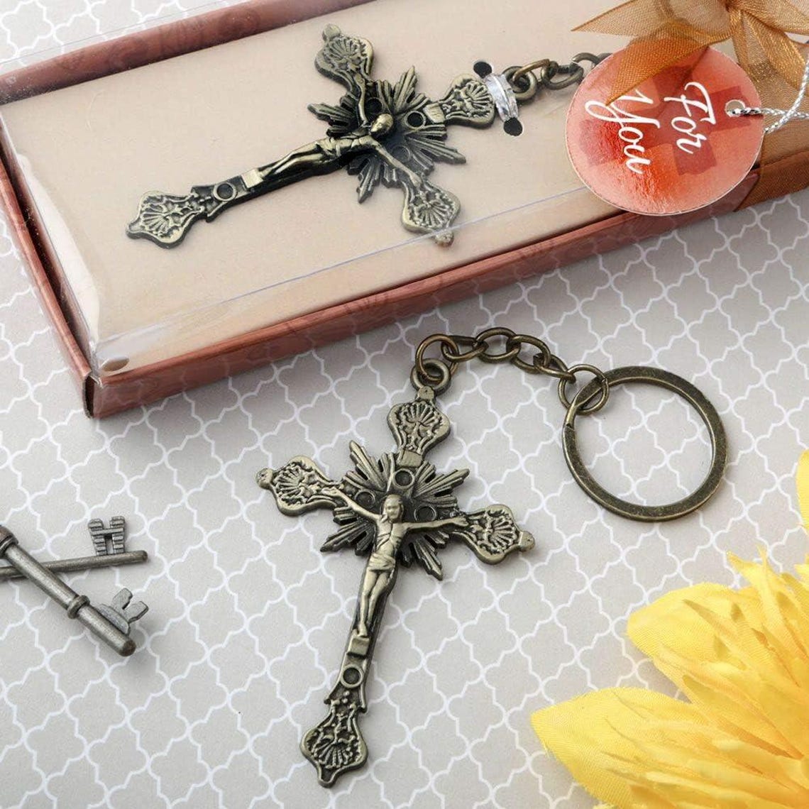 Carry Key Cross Set of 20 Metal Cross Key Chains in Gift Box Baptism and First ...