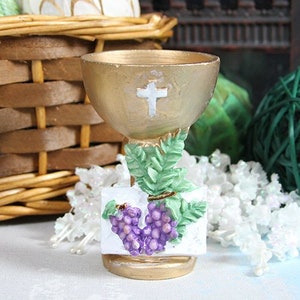 Gold Chalice First Communion Favors in a Clear Box with mini-Rosary & Personalized Communion Tags - Set of 10 Favors